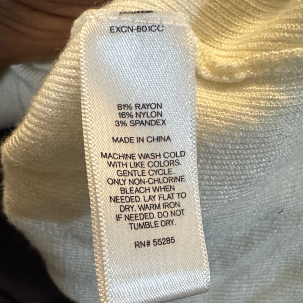 Express‎ Cream Bell Sleeve sweater - Picture 8 of 9